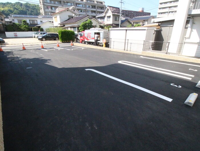 駐車場 ７ｔｈ ＦＬＡＧ 己斐本町