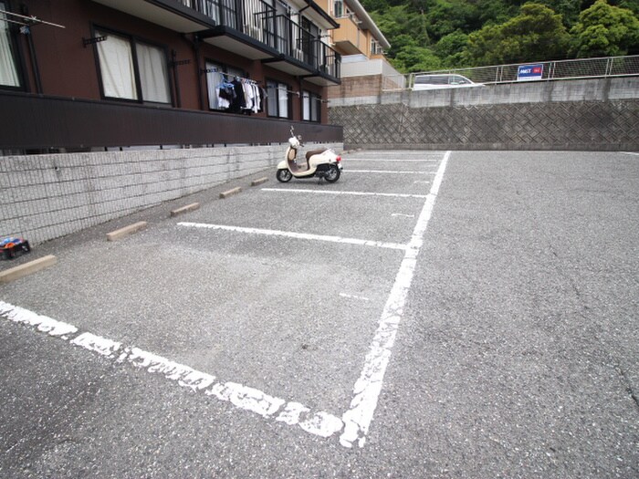 駐車場 クレール五月が丘