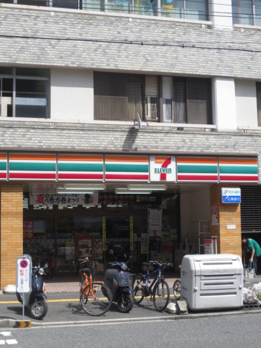 セブンイレブンじぞう通り店(コンビニ)まで170m ＬＵＸＥＳ富士見町