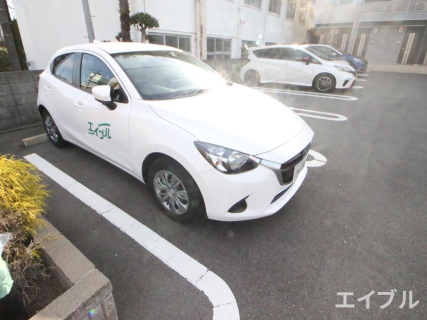 駐車場 イースト　オーブ