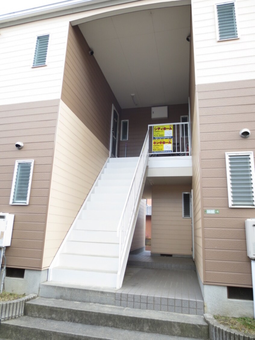 エントランス部分 ノブタハイツ