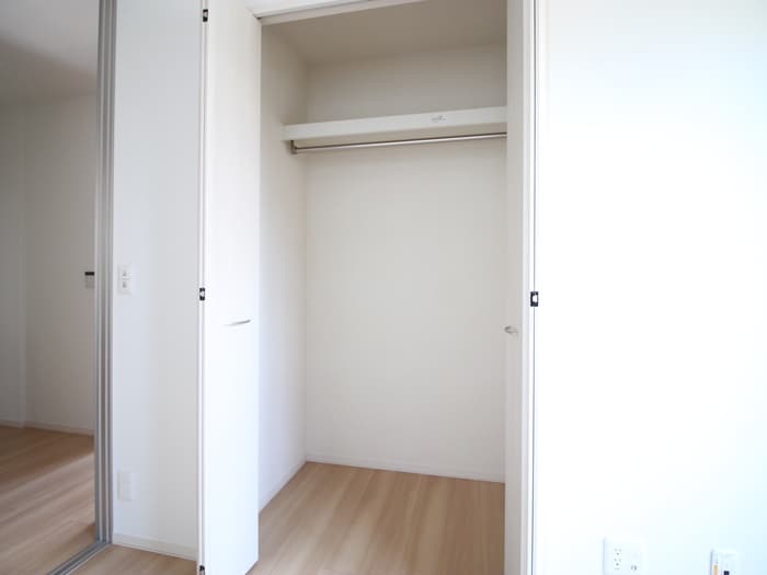 収納 ヒルズ新宮苑