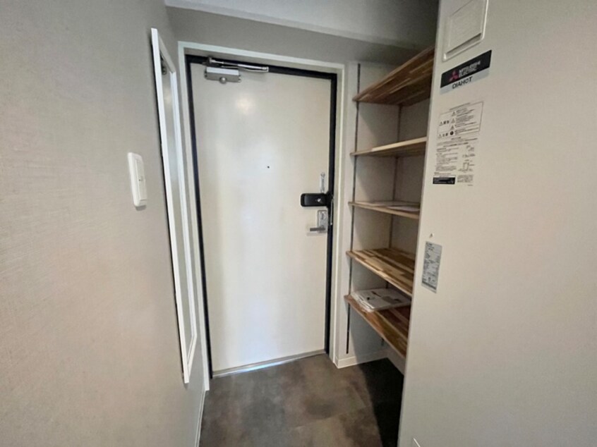 玄関 La Shanti本川