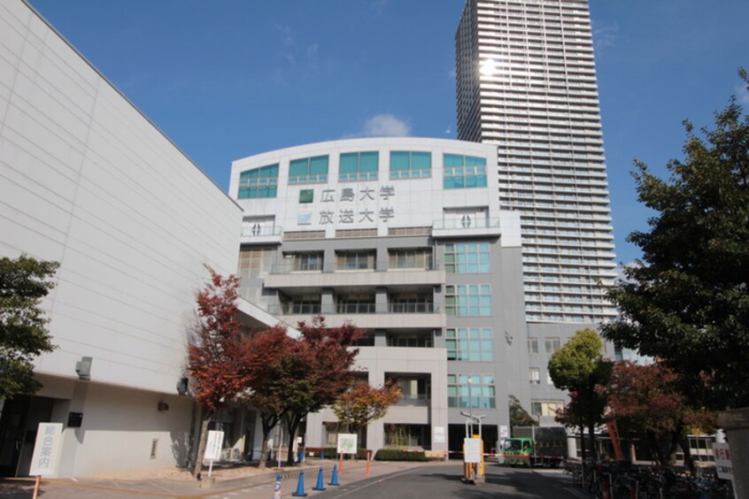 広島大学東千田キャンパス(大学/短大/専門学校)まで600m 第13片山ビル