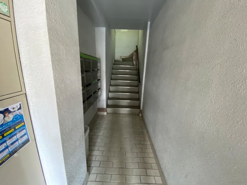 エントランス部分 コーポラス寺町