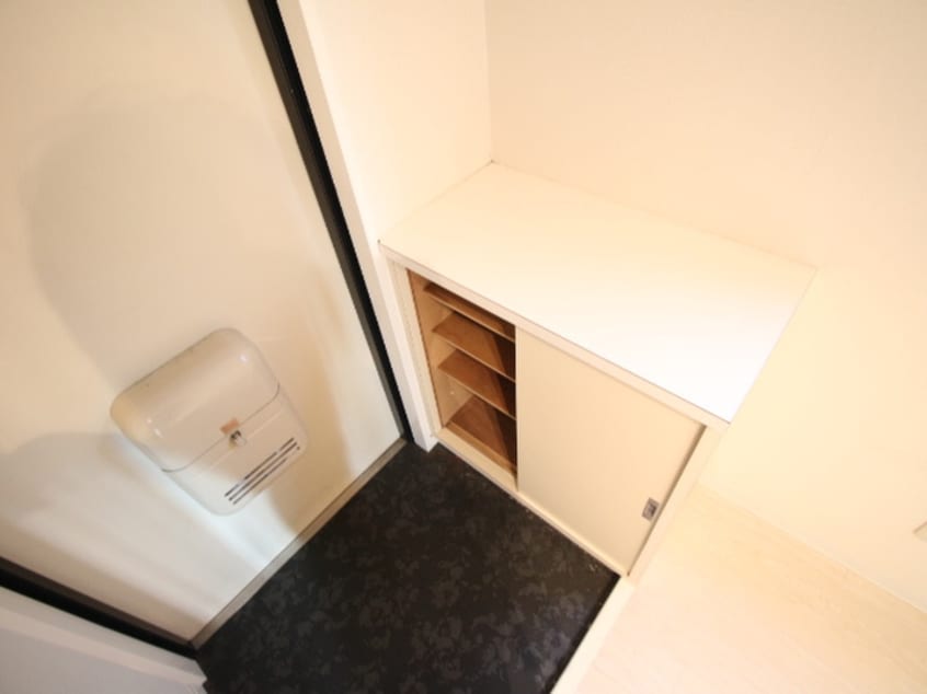 靴箱 YAMASHITAⅦビル