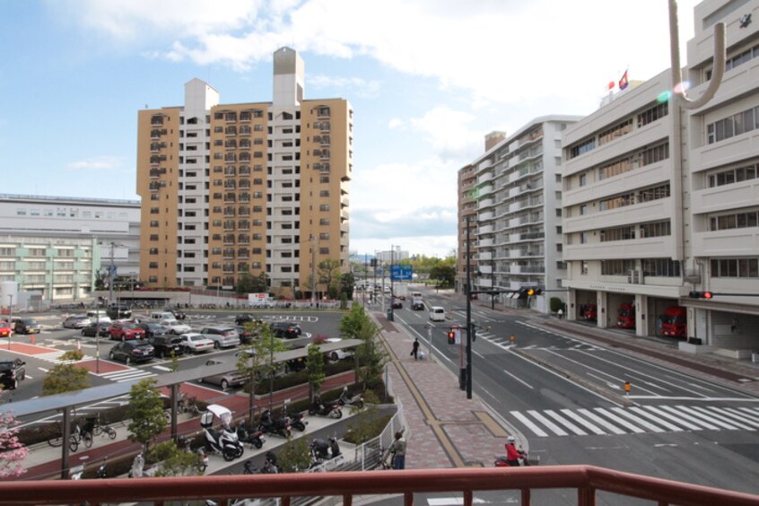 室内からの展望 フェニックスビル