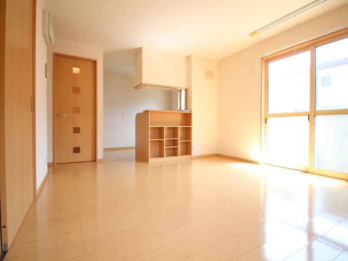 居室 ロ－ズコ－トＫＡＲＥＮ