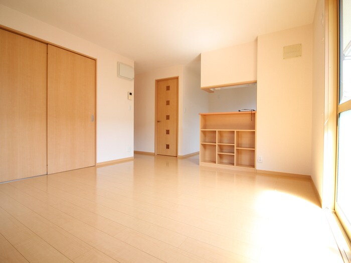 居室 ロ－ズコ－トＫＡＲＥＮ