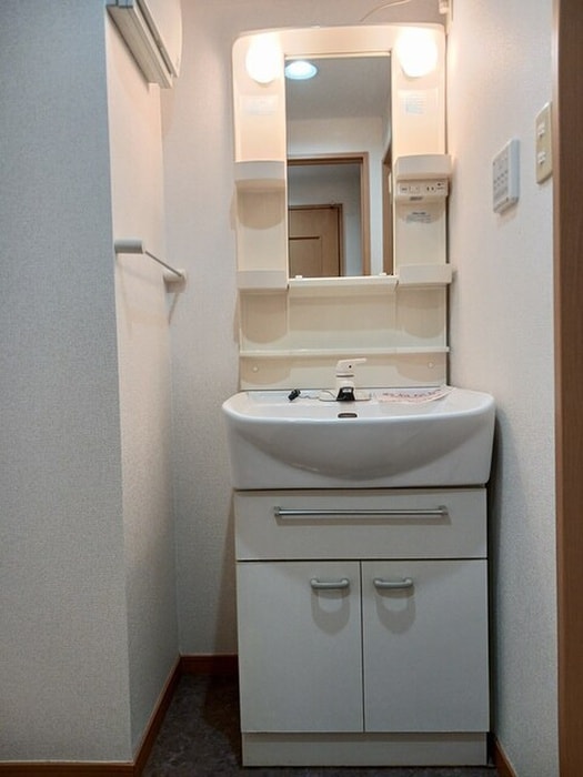 洗面 カルフ－ル緑井