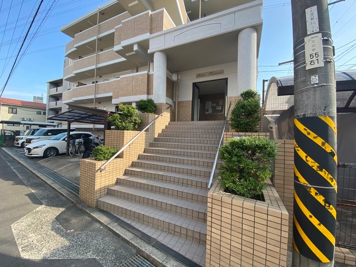 エントランス部分 フェリス倉本