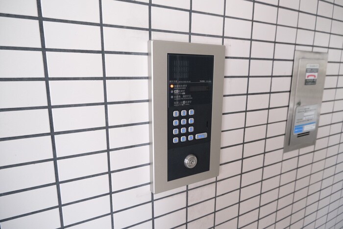 エントランス部分 パ－ルマンション東観音