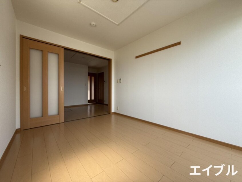 居室 メゾンドリリ－