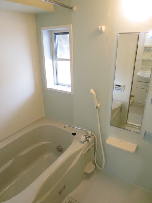 バス／シャワールーム等 メゾンドリリ－