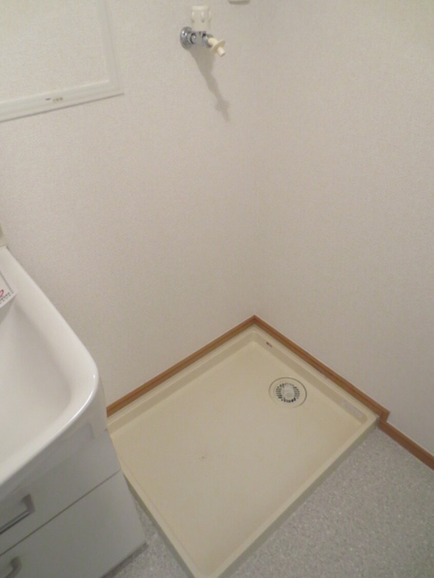 洗濯機置場 メゾンドリリ－