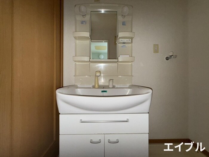 洗面 メゾンドリリ－