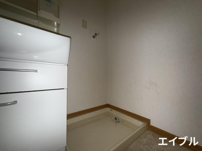 洗濯機置場 メゾンドリリ－