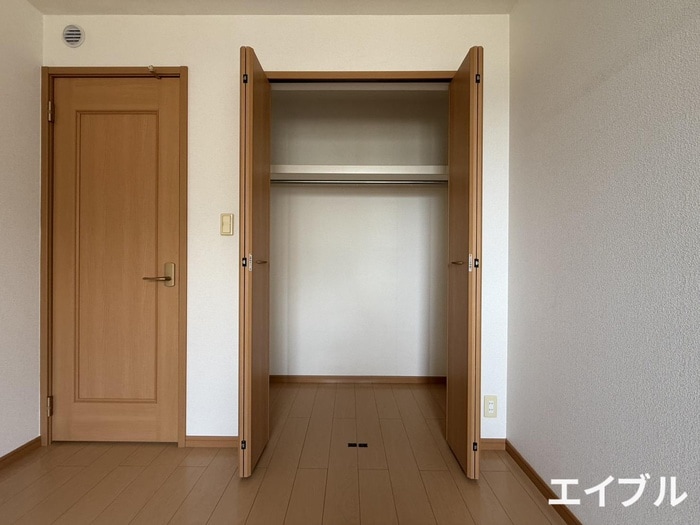 収納 メゾンドリリ－