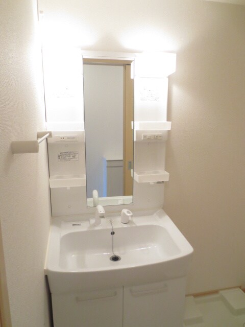 洗面 シャン・ド・フル－ル・タマキ