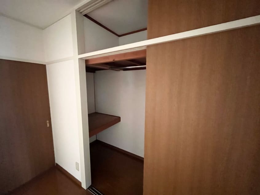 収納 西十日市ビル