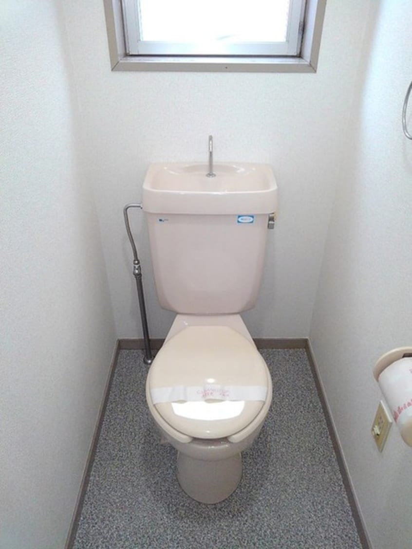 トイレ エルディム落合南Ｂ棟