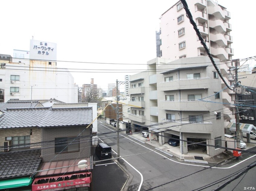 室内からの展望 西岡ビル