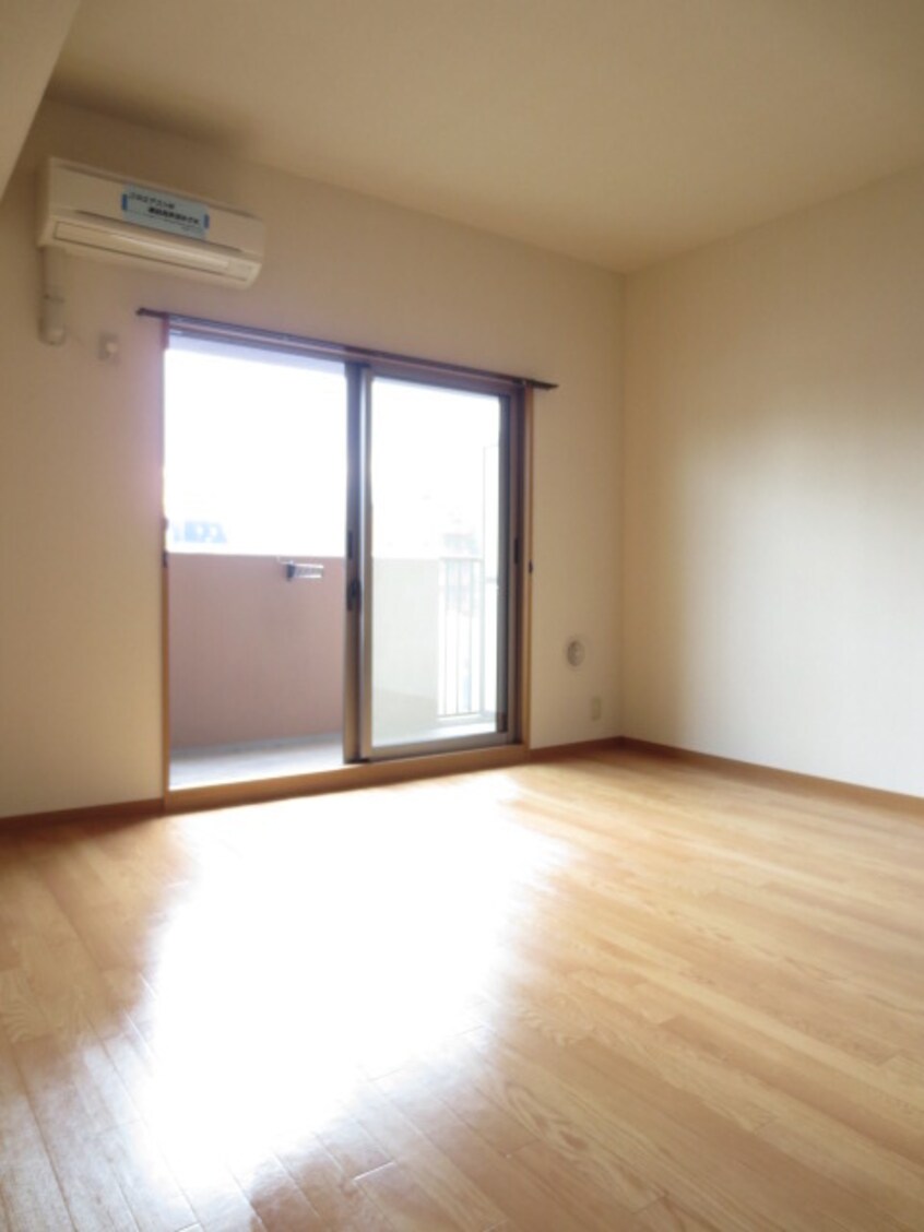 居室 アンフィニ河原町