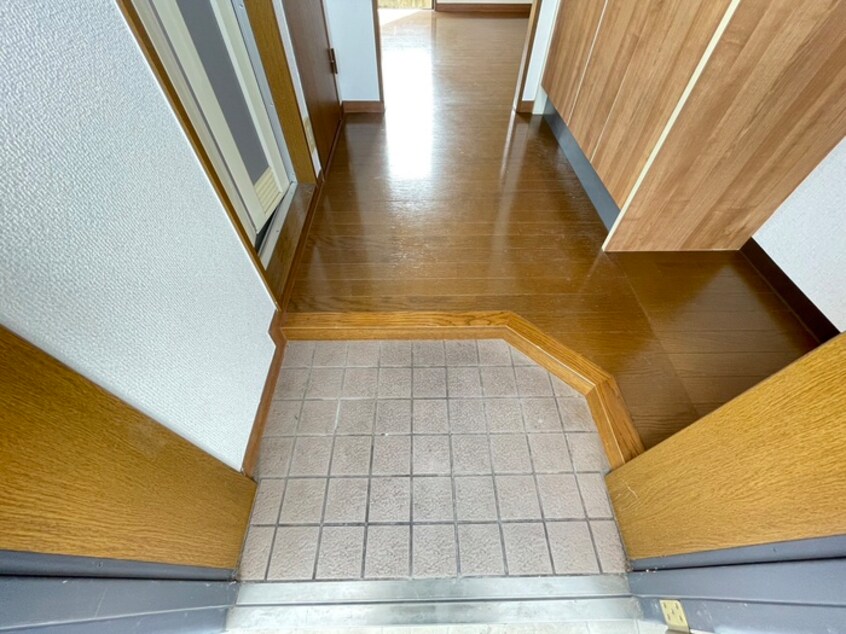 玄関 アスティーニ海田南