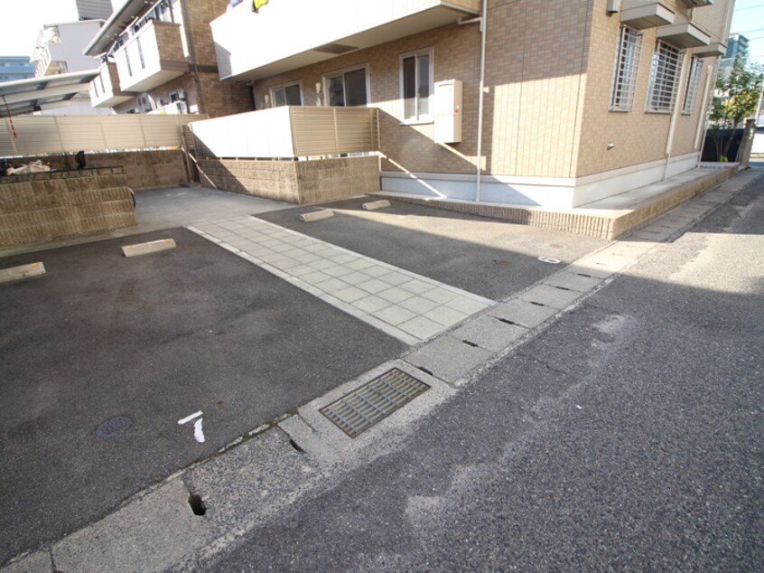 駐車場 エトワ－ル壱番館