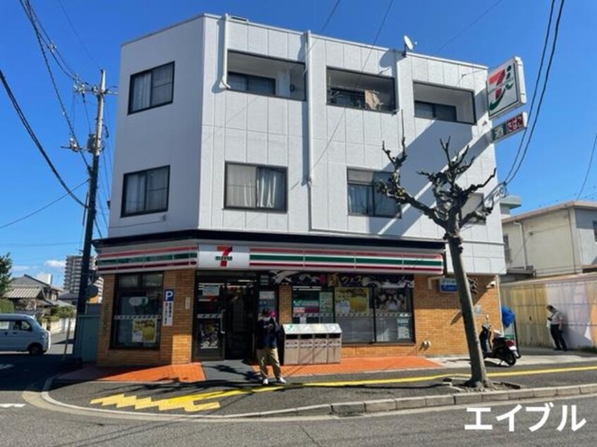セブンイレブン広島草津新町店(コンビニ)まで36m コアサビル