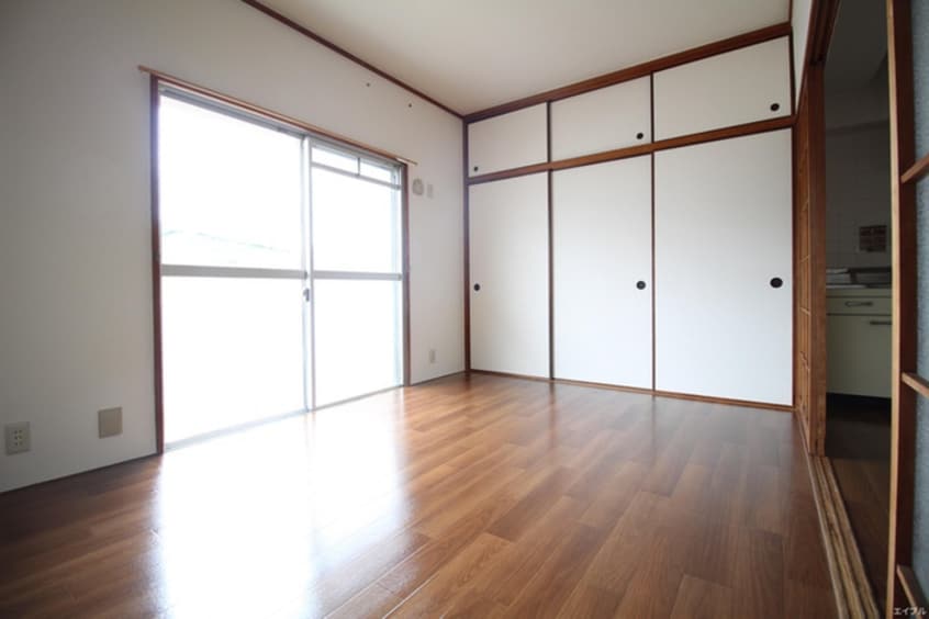 居室 国光エクセレントビルディング