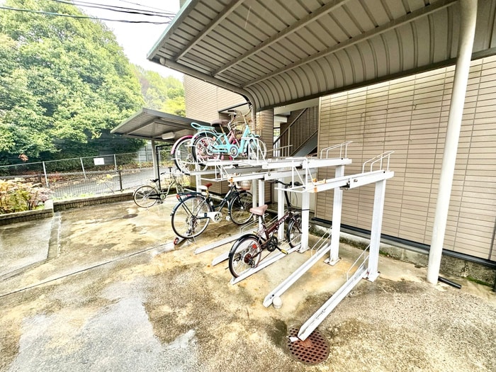 駐輪場 ヌーヴェル・ブリーゼ