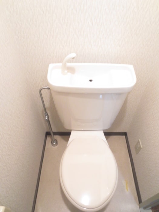 トイレ クロスデータビル７３