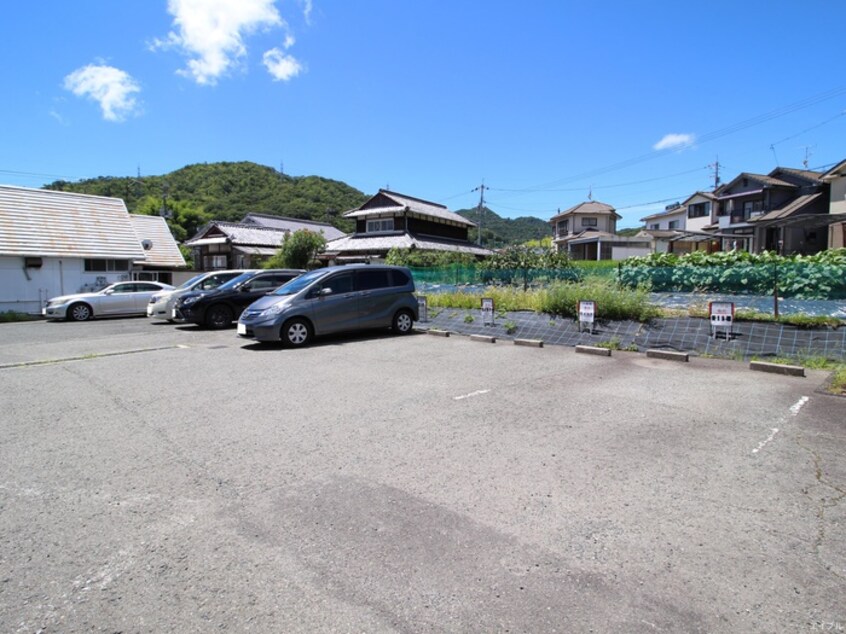 駐車場 グラディオアキ