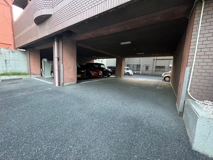 駐車場 ハイツフォーシーズンズ