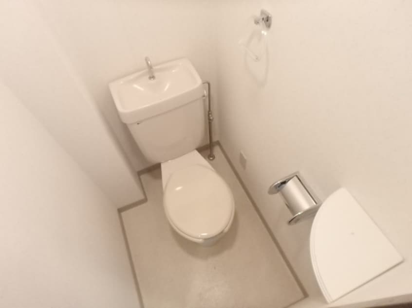 トイレ ハイツフォーシーズンズ