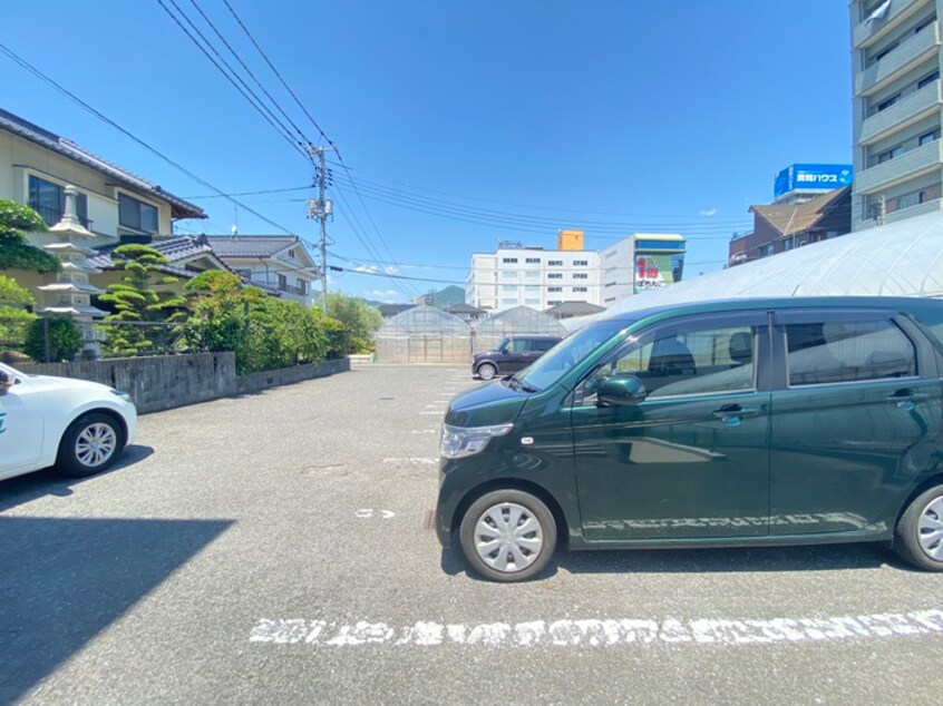 駐車場 シャローム村岡