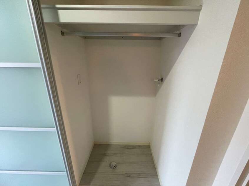 洗濯機置場 ウエストヒルズⅢ番館