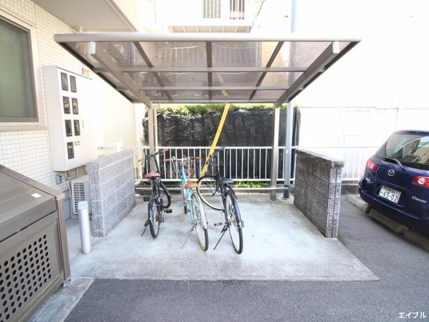 駐輪場 セジュールピア皆実
