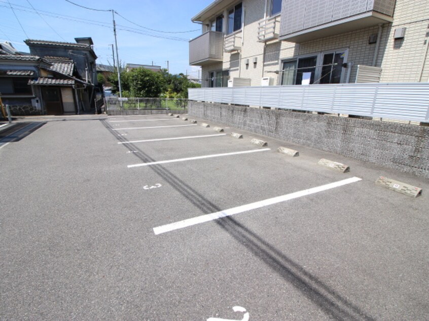 駐車場 イリマ