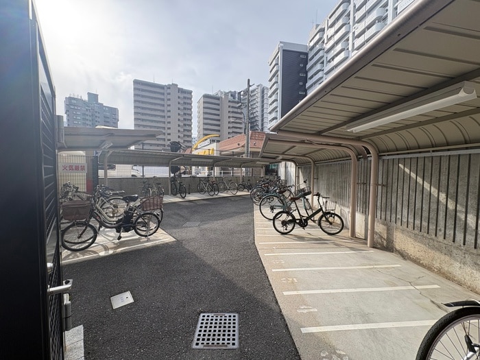駐輪場 ＪＲ新白島駅前東亜ビル