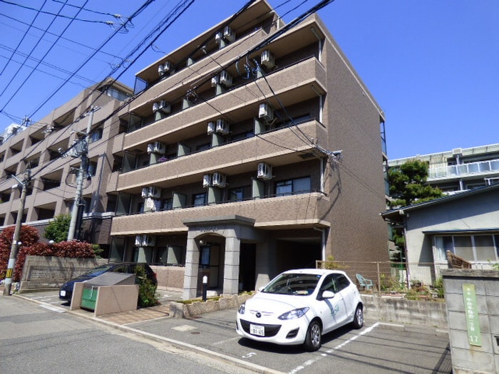 外観写真 ロゼッタ石本