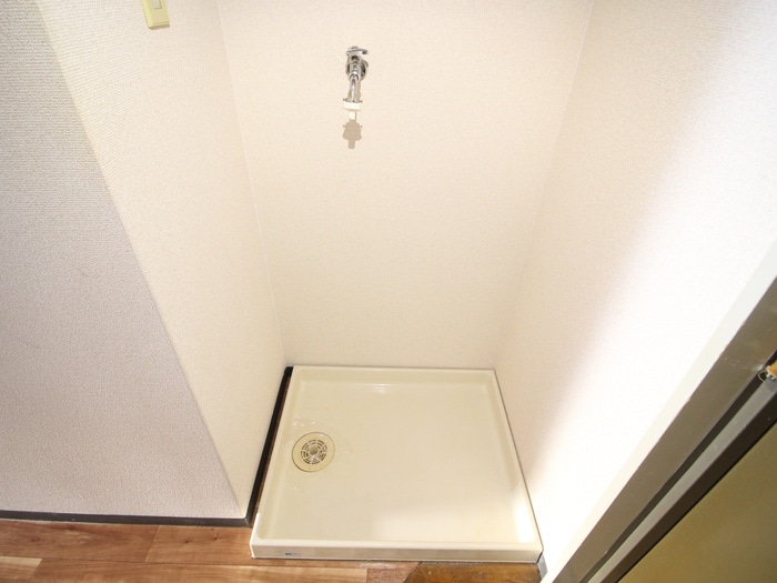 洗濯機置場 サンリバー西蟹屋