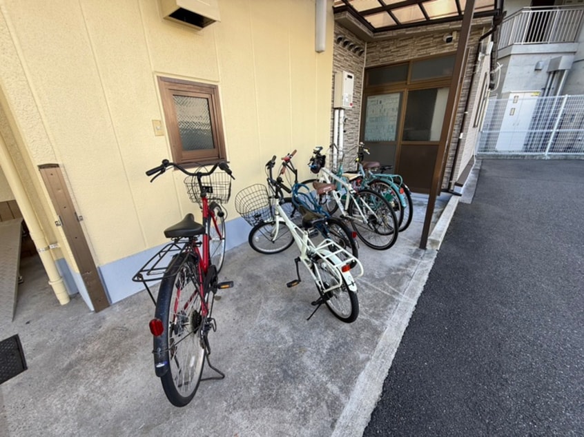駐輪場 藤井ビル