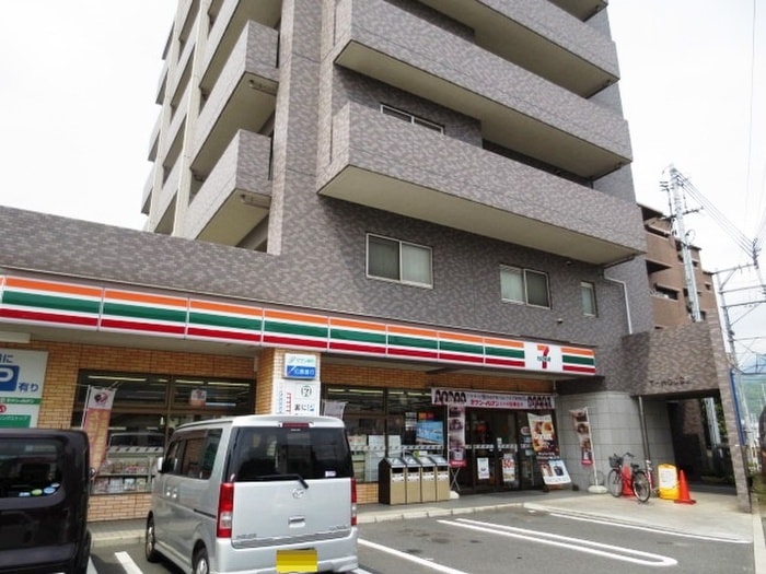 セブンイレブン広島海田幸町店(コンビニ)まで70m カーサ幸