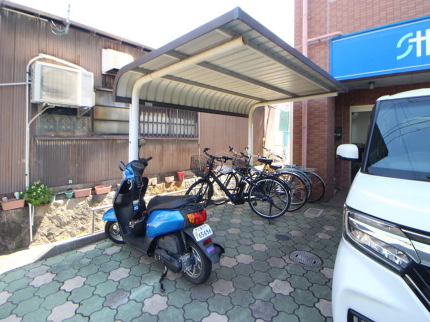 駐輪場 ルネス２１