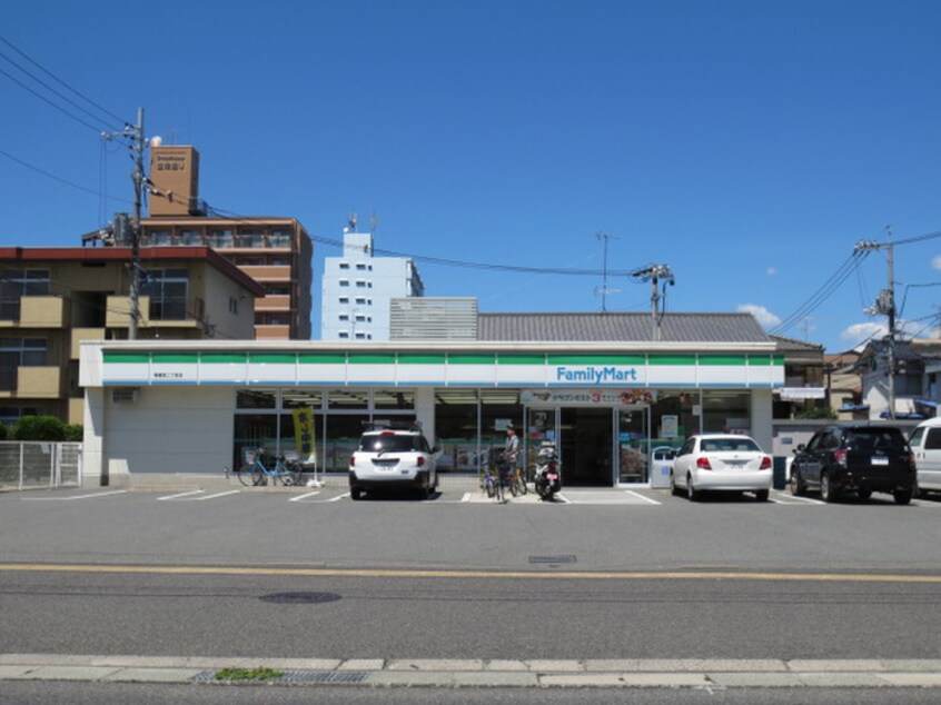 ファミリーマート南観音二丁目店(コンビニ)まで800m メゾンドペルレ住村Ⅱ