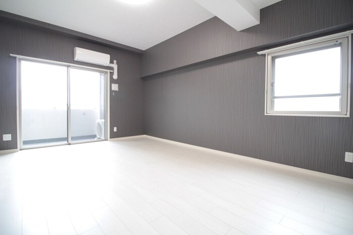 居室 LATOUR　KOMACHI