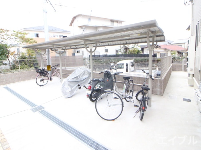 駐輪場 クオーレ　コイン通り