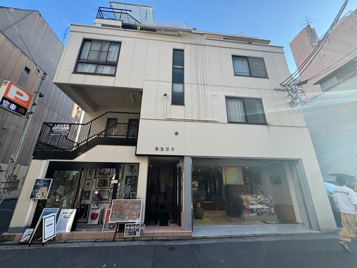 外観写真 加治ビル